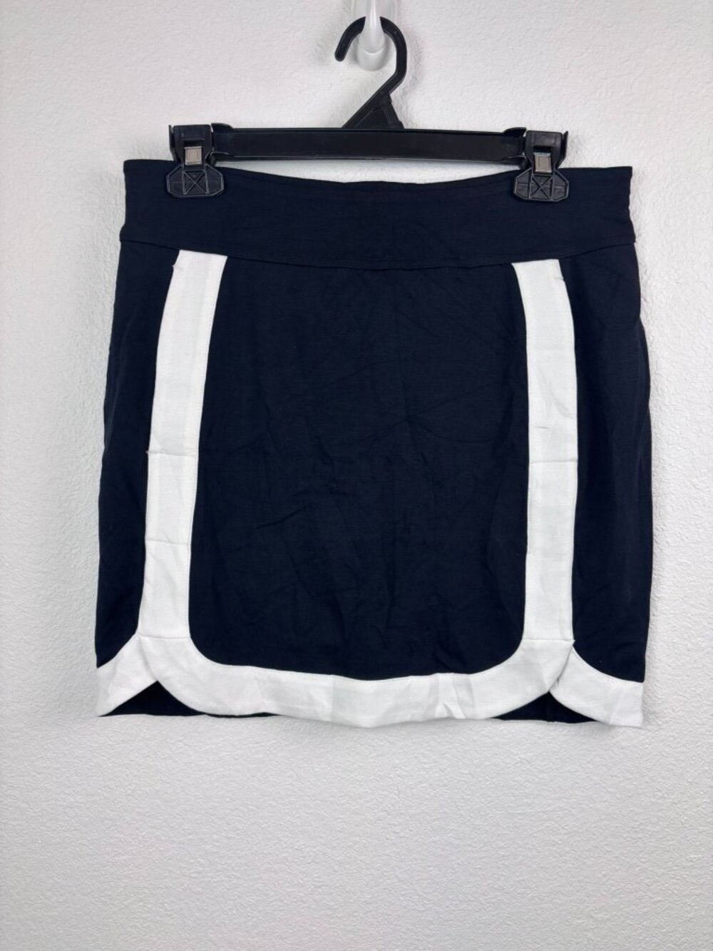 Belyn Key women's small black white contrast panel skort golf tennis pickelball